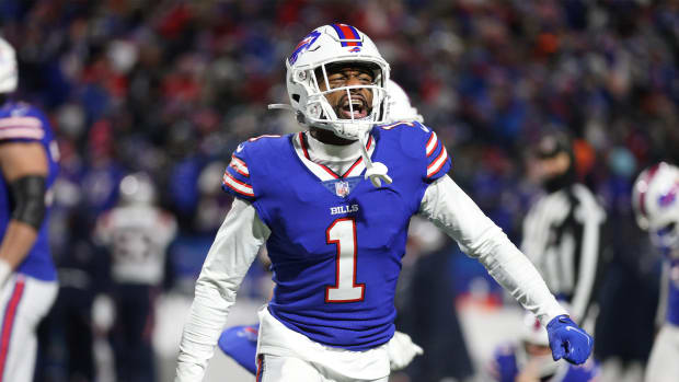 Bills receiver Emmanuel Sanders celebrates a touchdown.